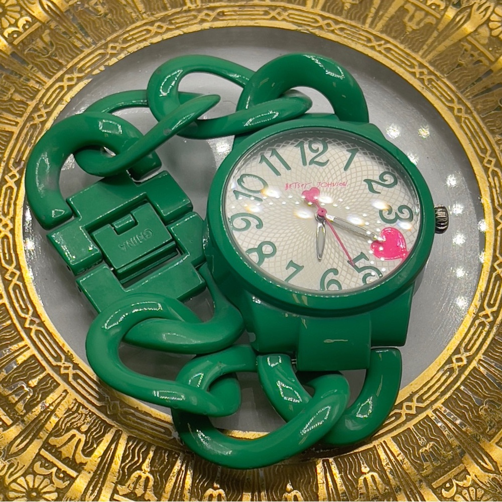 Betsey Johnson Green Chain-Link Women's Watch
